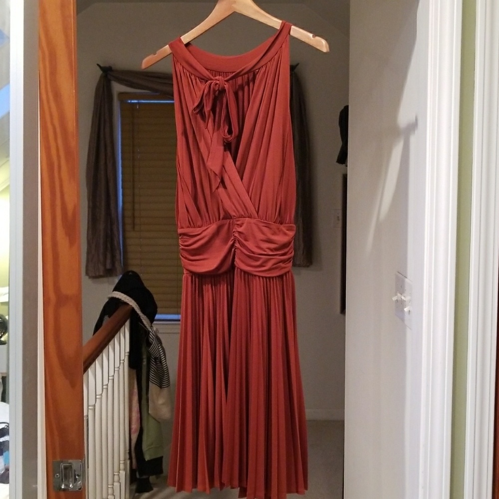 Dress - Picture 2 of 2